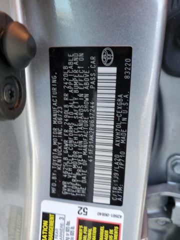 4T1F31AK2PU617244 - 2023 TOYOTA CAMRY XLE 银色 照片 12