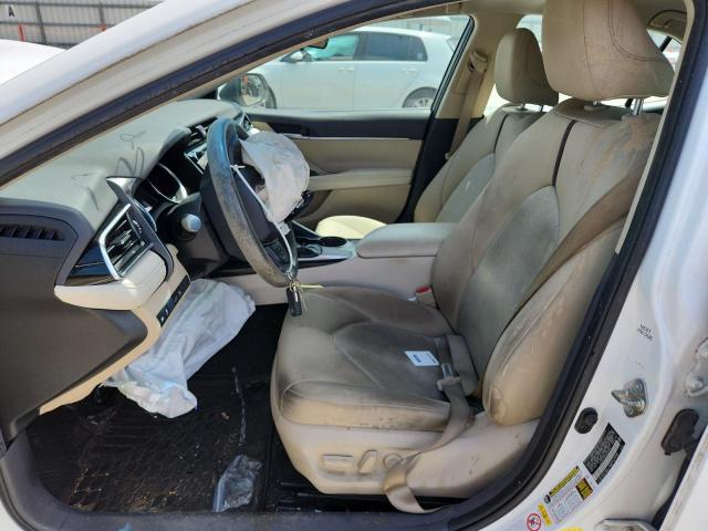 4T1B11HK0JU048928 - 2018 TOYOTA CAMRY L WHITE photo 7