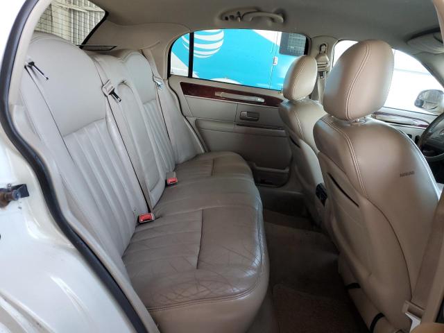 1LNHM81W53Y608266 - 2003 LINCOLN TOWN CAR EXECUTIVE Weiß Foto 10