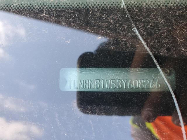 1LNHM81W53Y608266 - 2003 LINCOLN TOWN CAR EXECUTIVE Weiß Foto 12