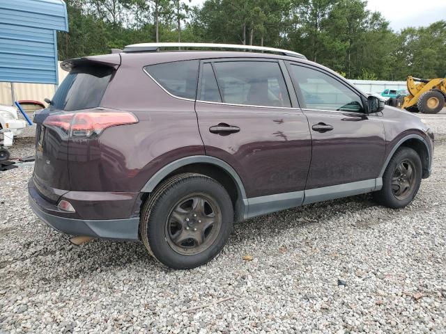 2T3ZFREV5HW399865 - 2017 TOYOTA RAV4 LE 紫色 照片 3