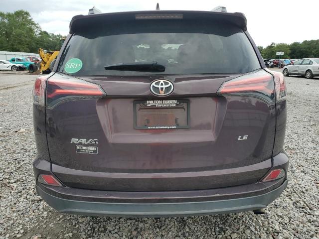 2T3ZFREV5HW399865 - 2017 TOYOTA RAV4 LE 紫色 照片 6