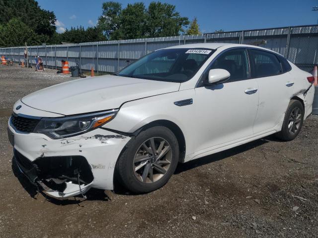 5XXGT4L38KG342123 - 2019 KIA OPTIMA LX WHITE photo 1