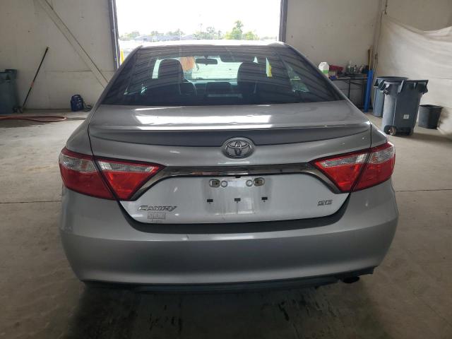 4T1BF1FK7GU192764 - 2016 TOYOTA CAMRY LE SILVER photo 6