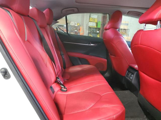 4T1K61BK5MU043030 - 2021 TOYOTA CAMRY XSE WHITE photo 10