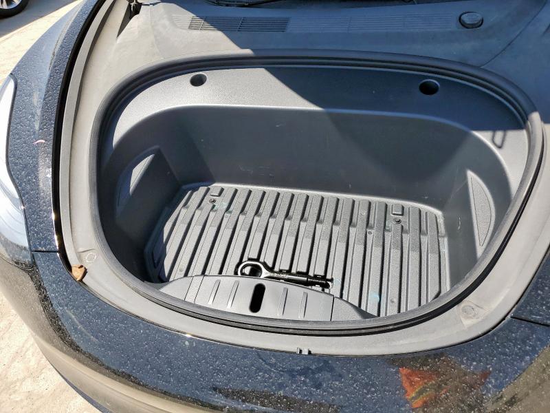 5YJ3E1EB5LF801110 - 2020 TESLA MODEL 3 Siyah fotoğraf 11