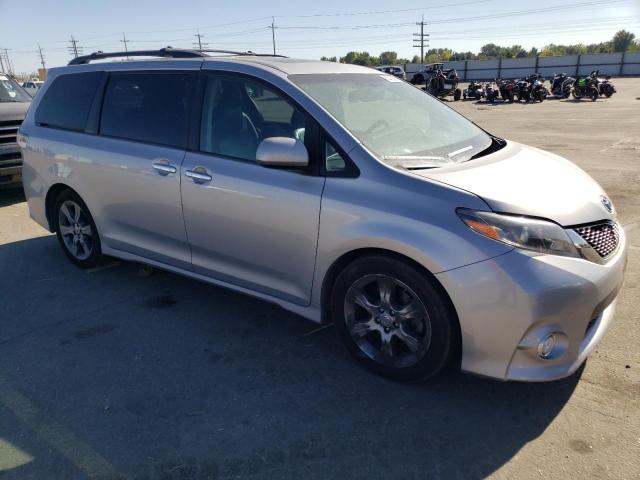 5TDXK3DCXFS571015 - 2015 TOYOTA SIENNA SPORT SILVER photo 4