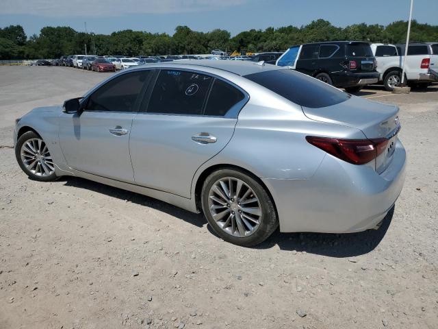 JN1EV7AP6JM350970 - 2018 INFINITI Q50 LUXE ვერცხლისფერი ფოტო 2