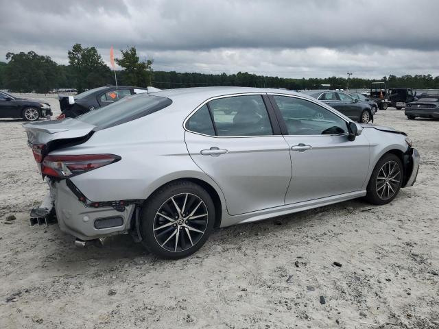 4T1G11AK7PU775671 - 2023 TOYOTA CAMRY SE NIGHT SHADE SILVER photo 3