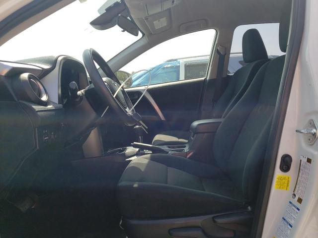 JTMBFREV0JJ235896 - 2018 TOYOTA RAV4 LE WHITE photo 7