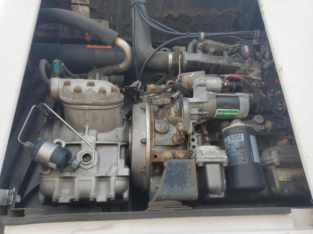 1UYVS25306M684307 - 2006 UTILITY VS2RA Սպիտակ լուսանկար 7