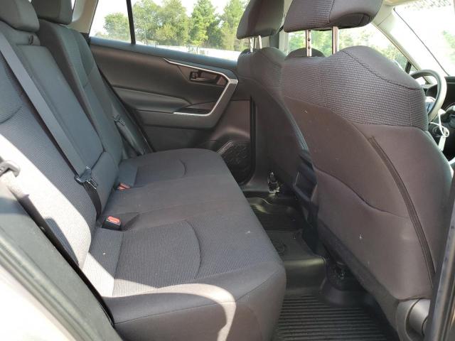 2T3F1RFV7MC248313 - 2021 TOYOTA RAV4 LE 银色 照片 11