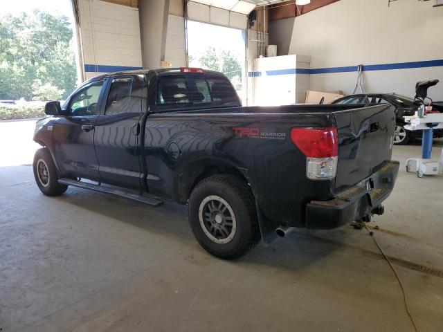 5TFUW5F13AX107663 - 2010 TOYOTA TUNDRA DOUBLE CAB SR5 BLACK photo 2
