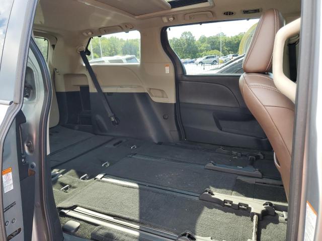 5TDYK3DC7FS642708 - 2015 TOYOTA SIENNA XLE SILVER photo 11