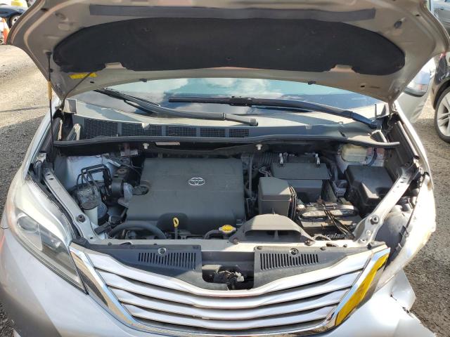 5TDYK3DC7FS642708 - 2015 TOYOTA SIENNA XLE SILVER photo 12