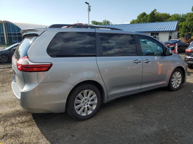 5TDYK3DC7FS642708 - 2015 TOYOTA SIENNA XLE SILVER photo 3