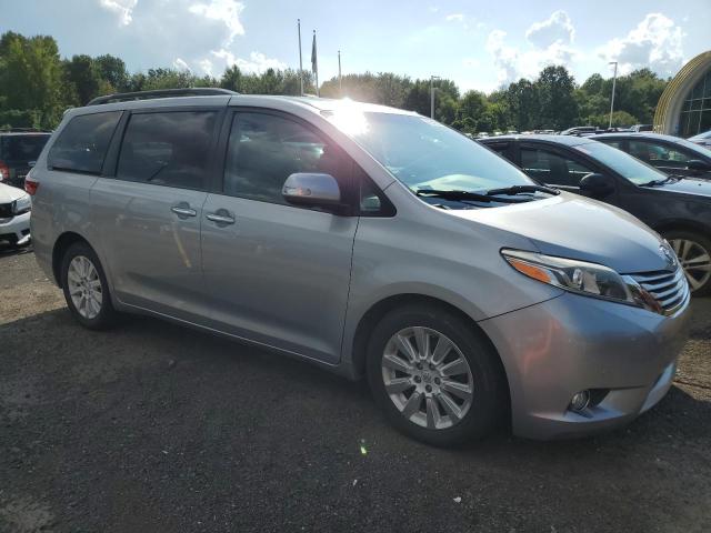 5TDYK3DC7FS642708 - 2015 TOYOTA SIENNA XLE SILVER photo 4