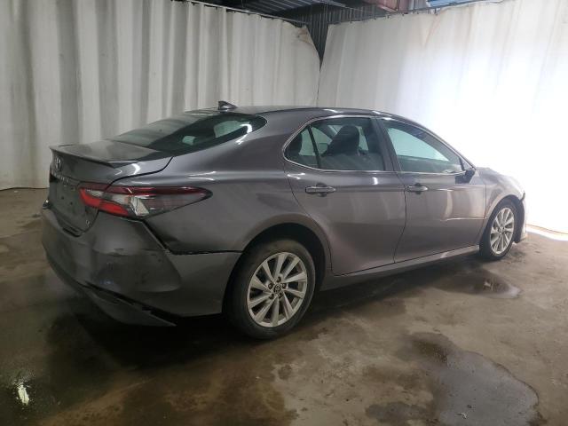 4T1C11AK9PU775380 - 2023 TOYOTA CAMRY LE 灰色 照片 3