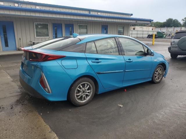 JTDKARFP4H3062204 - 2017 TOYOTA PRIUS PRIM TURQUOISE photo 3
