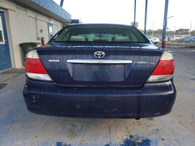 4T1BF32K95U097704 - 2005 TOYOTA CAMRY LE BLUE photo 6