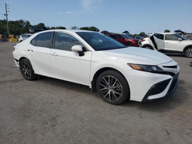 4T1G11AK9PU728139 - 2023 TOYOTA CAMRY SE NIGHT SHADE WHITE photo 4