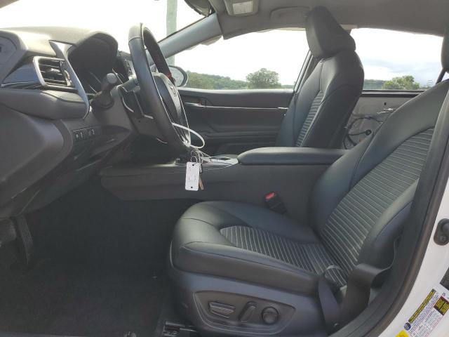 4T1G11AK9PU728139 - 2023 TOYOTA CAMRY SE NIGHT SHADE WHITE photo 7