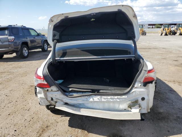 4T1B11HKXJU597231 - 2018 TOYOTA CAMRY L WHITE photo 6