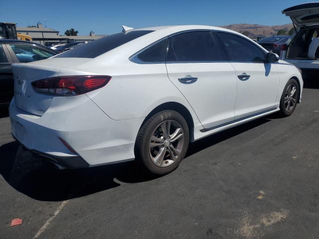 5NPE34AF0JH649325 - 2018 HYUNDAI SONATA SPORT WHITE photo 3