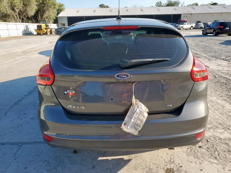 1FADP3K21JL229421 - 2018 FORD FOCUS SE Graphit Foto 6