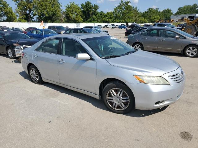 4T1BE46K27U585057 - 2007 TOYOTA CAMRY CE Srebrny zdjęcie 4