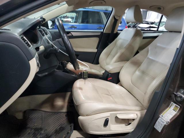 3VWDX7AJ5DM393765 - 2013 VOLKSWAGEN JETTA SE TAN photo 7