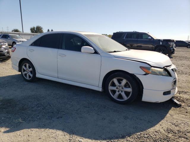 4T1BK46K38U571694 - 2008 TOYOTA CAMRY LE WHITE photo 4