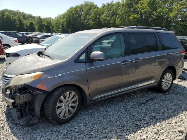 2012 TOYOTA SIENNA XLE, 