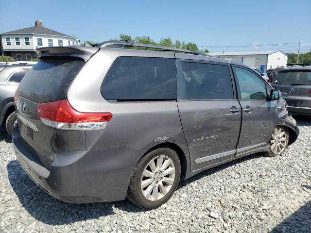 5TDDK3DC2CS031561 - 2012 TOYOTA SIENNA XLE GRAY photo 3