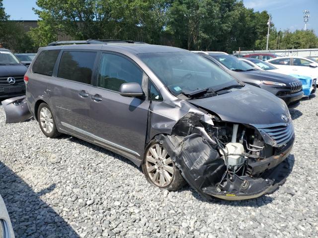 5TDDK3DC2CS031561 - 2012 TOYOTA SIENNA XLE GRAY photo 4
