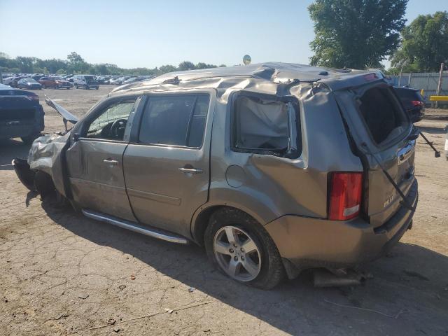 5FNYF4H52BB072816 - 2011 HONDA PILOT EXL GOLD photo 2