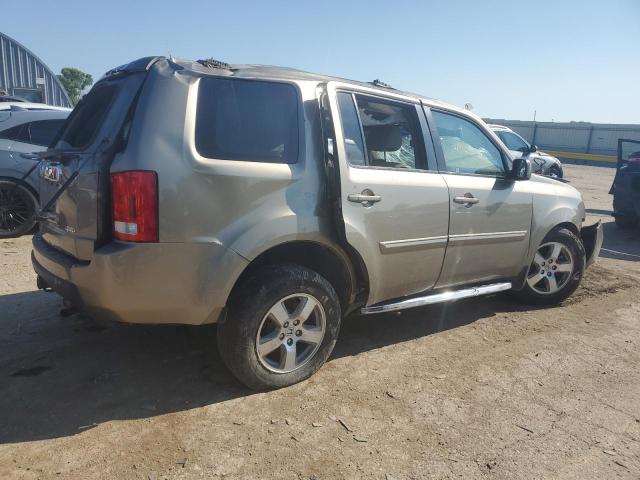 5FNYF4H52BB072816 - 2011 HONDA PILOT EXL GOLD photo 3