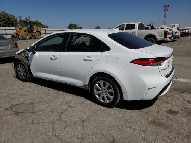 5YFEPMAE8MP196025 - 2021 TOYOTA COROLLA LE WHITE photo 2