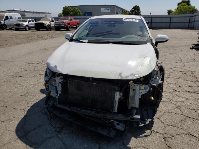 5YFEPMAE8MP196025 - 2021 TOYOTA COROLLA LE WHITE photo 5