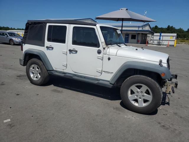 1C4BJWDG3GL110503 - 2016 JEEP WRANGLER U SPORT WHITE photo 4