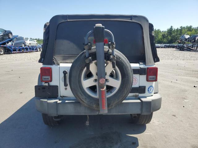 1C4BJWDG3GL110503 - 2016 JEEP WRANGLER U SPORT WHITE photo 6