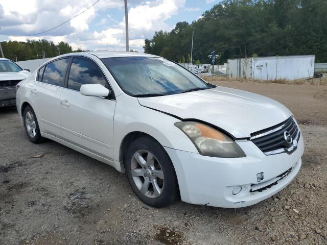 1N4AL21EX9C133660 - 2009 NISSAN ALTIMA 2.5 WHITE photo 4