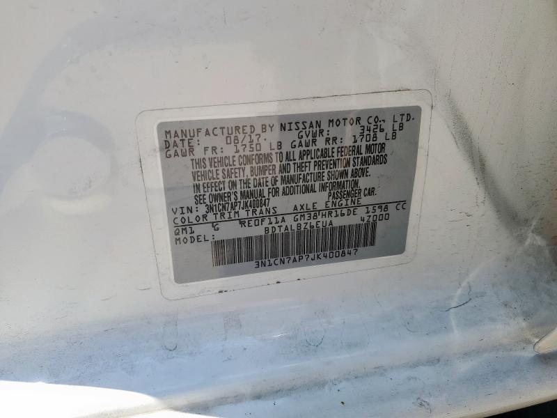 3N1CN7AP7JK400847 - 2018 NISSAN VERSA S 白色 照片 13