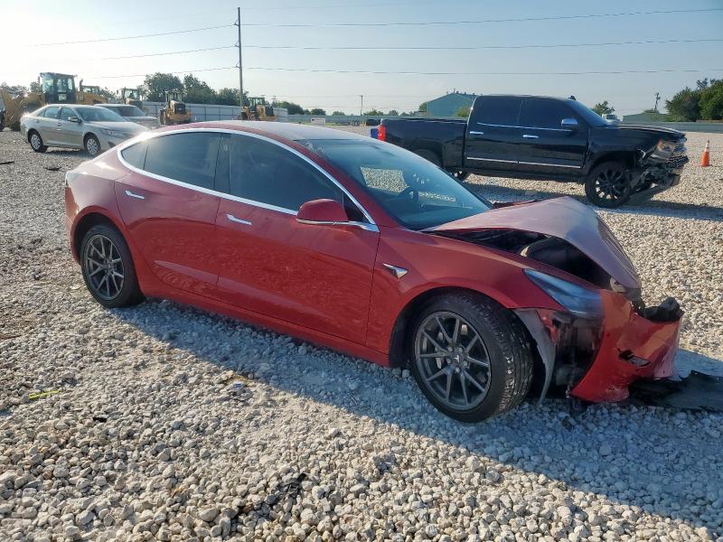 5YJ3E1EA2JF037611 - 2018 TESLA MODEL 3 Rot Foto 4