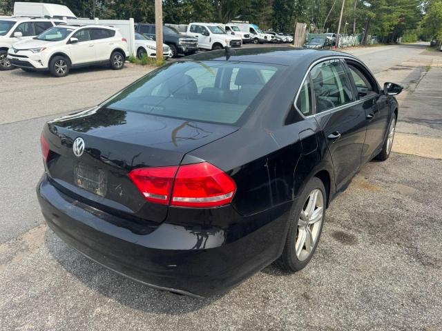 1VWBM7A33CC037056 - 2012 VOLKSWAGEN PASSAT SE შავი ფოტო 4