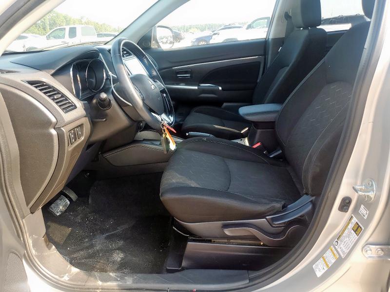 JA4ARUAU5MU017100 - 2021 MITSUBISHI OUTLANDER ES SILVER photo 7