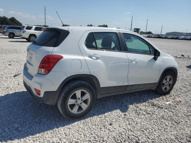 KL7CJKSB2LB326912 - 2020 CHEVROLET TRAX LS WHITE photo 3