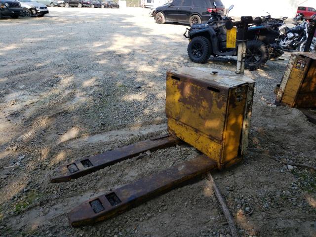 MPB040AB4C2748 - 1991 YALE PALLETJACK YELLOW photo 4