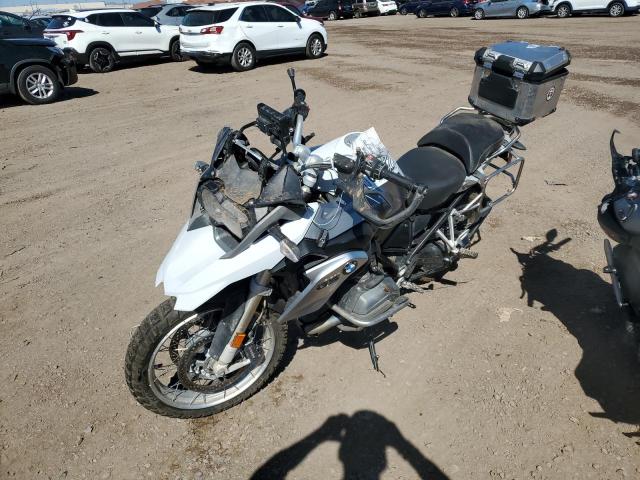 WB10A1107GZ670648 - 2016 BMW R1200 GS GRAY photo 2