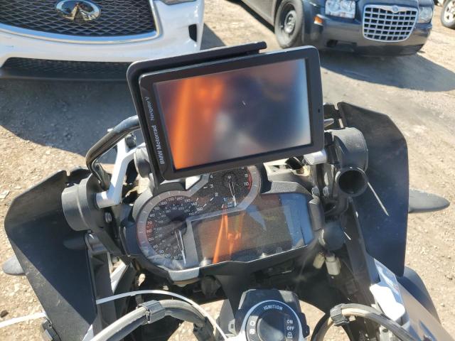 WB10A1107GZ670648 - 2016 BMW R1200 GS GRAY photo 8